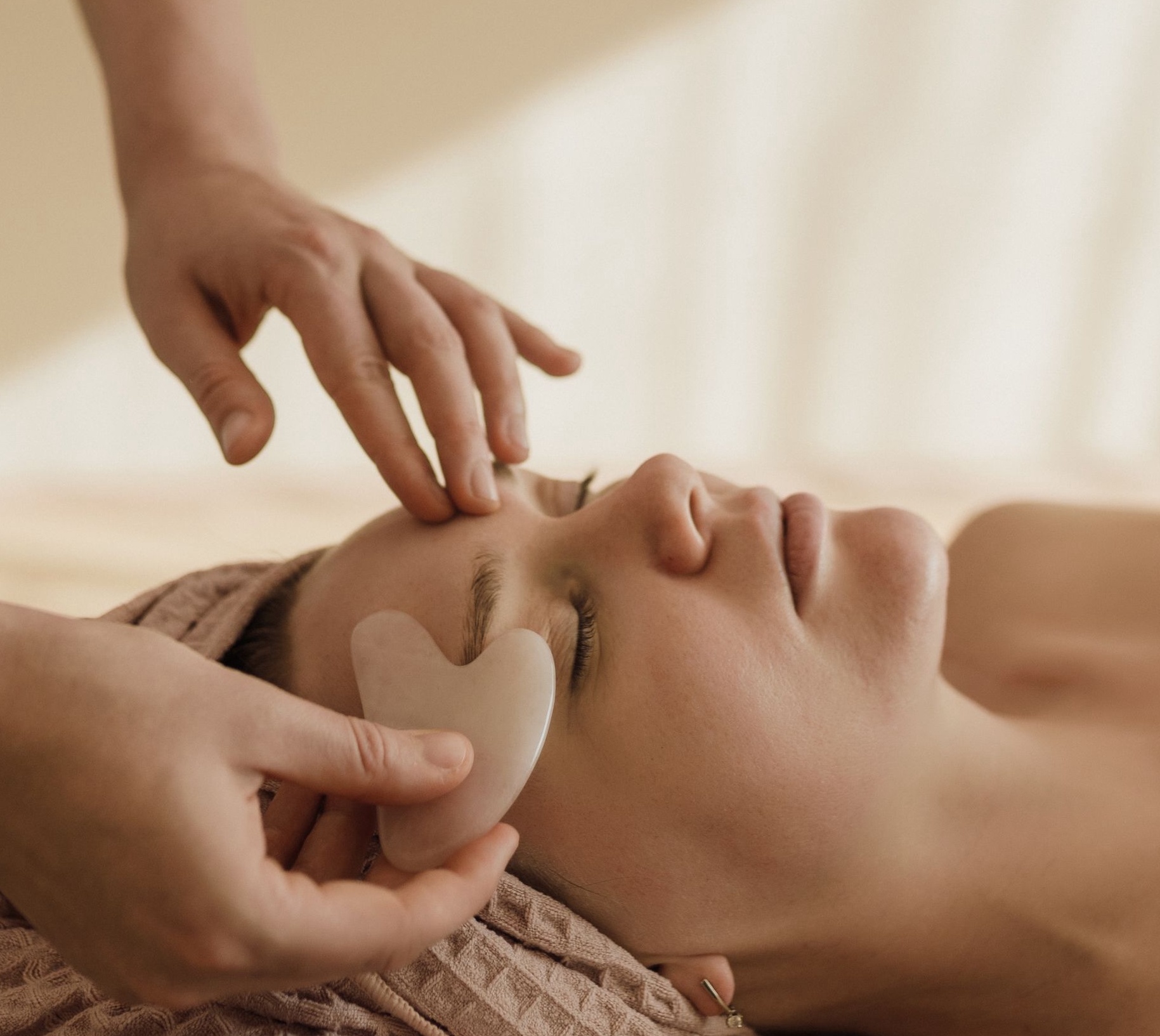 Gua Sha facial stone and jade roller